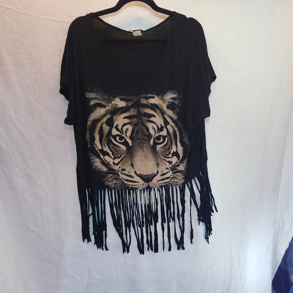 Y2K Plus Size 2X Annabelle Festival Lion Face Fringed T Shirt